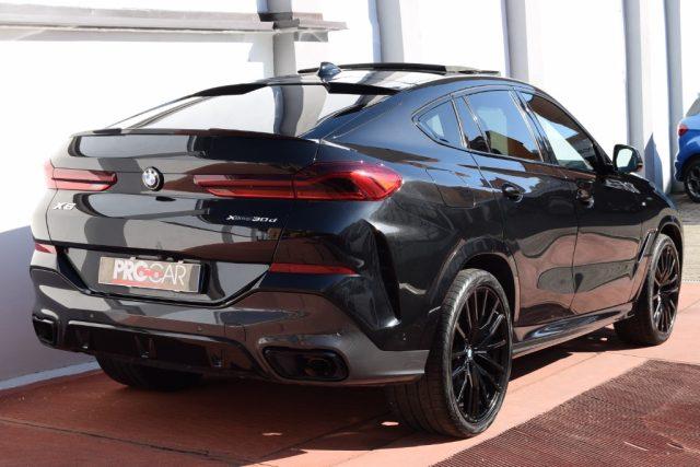 BMW X6 xDrive30d 48V Msport Pro 22" (Tetto/ParkPilot/ecc)