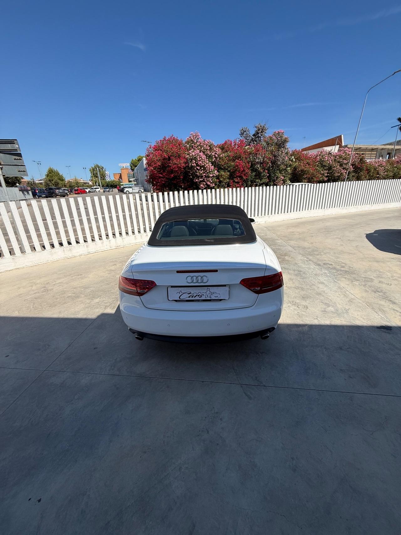 Audi A5 Cabrio 2.7 TDI F.AP. Ambiente