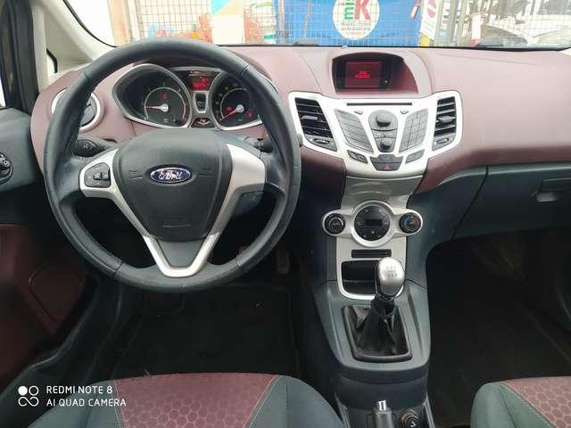 Ford Fiesta Fiesta VI 5p 1.6 tdci + c/esp 95cv E5