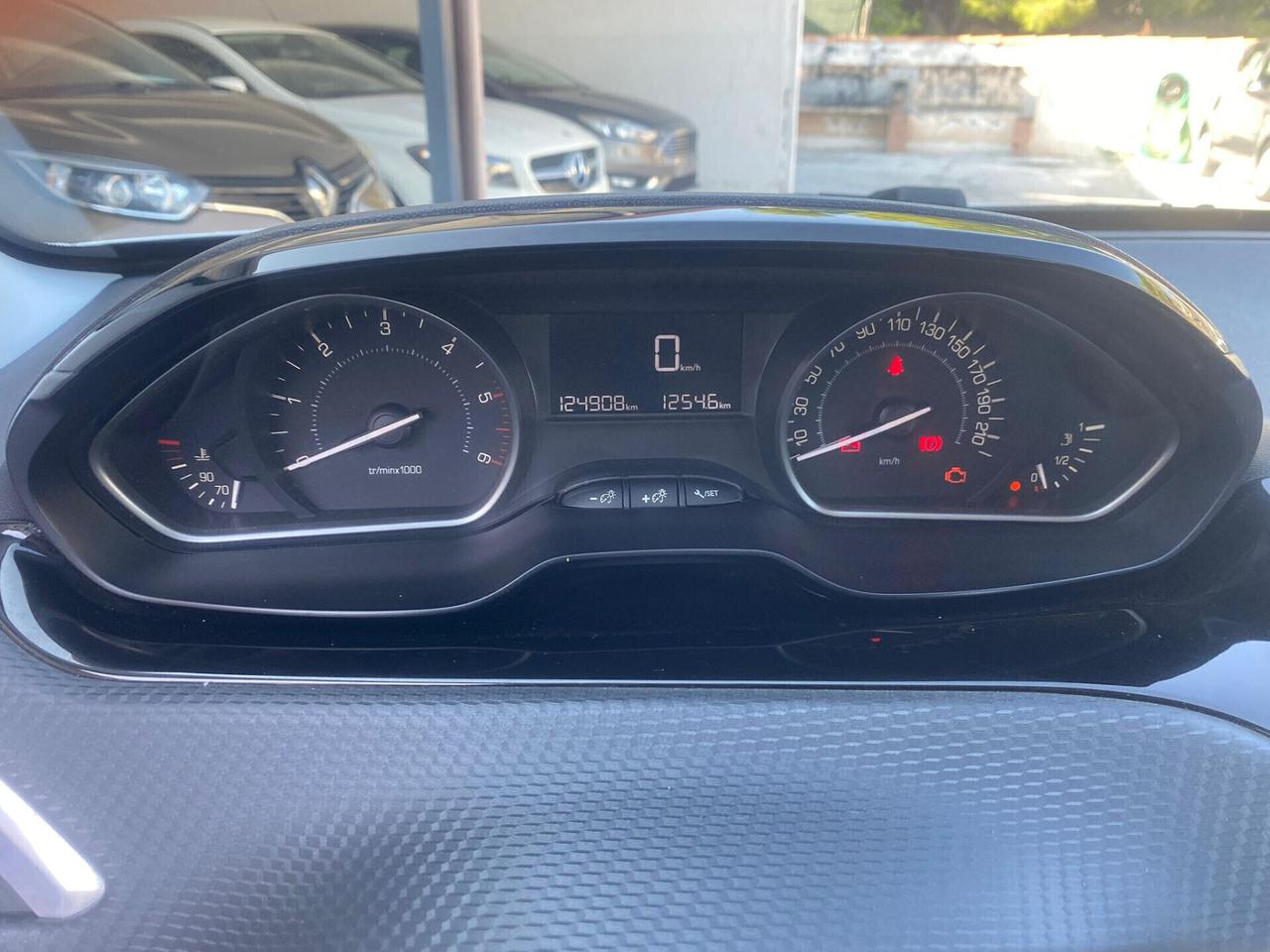 Peugeot 2008 BlueHDi 100 GT Line