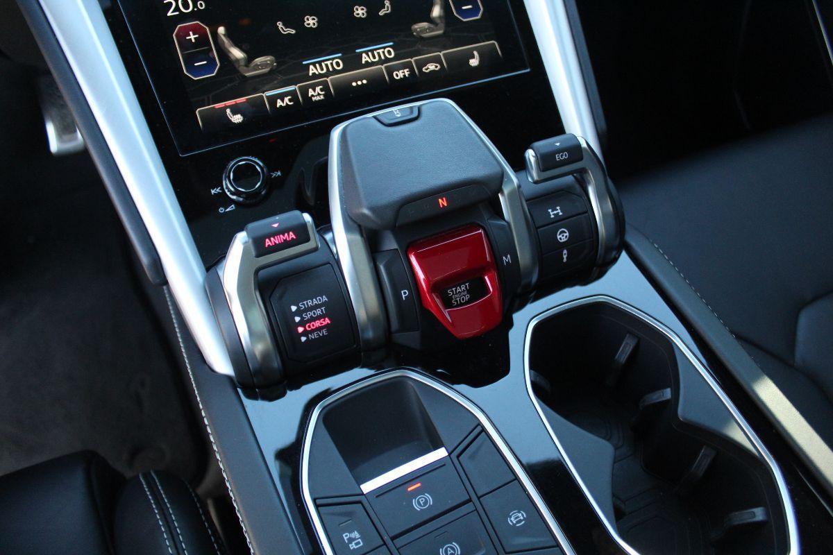 LAMBORGHINI - Urus - 4.0