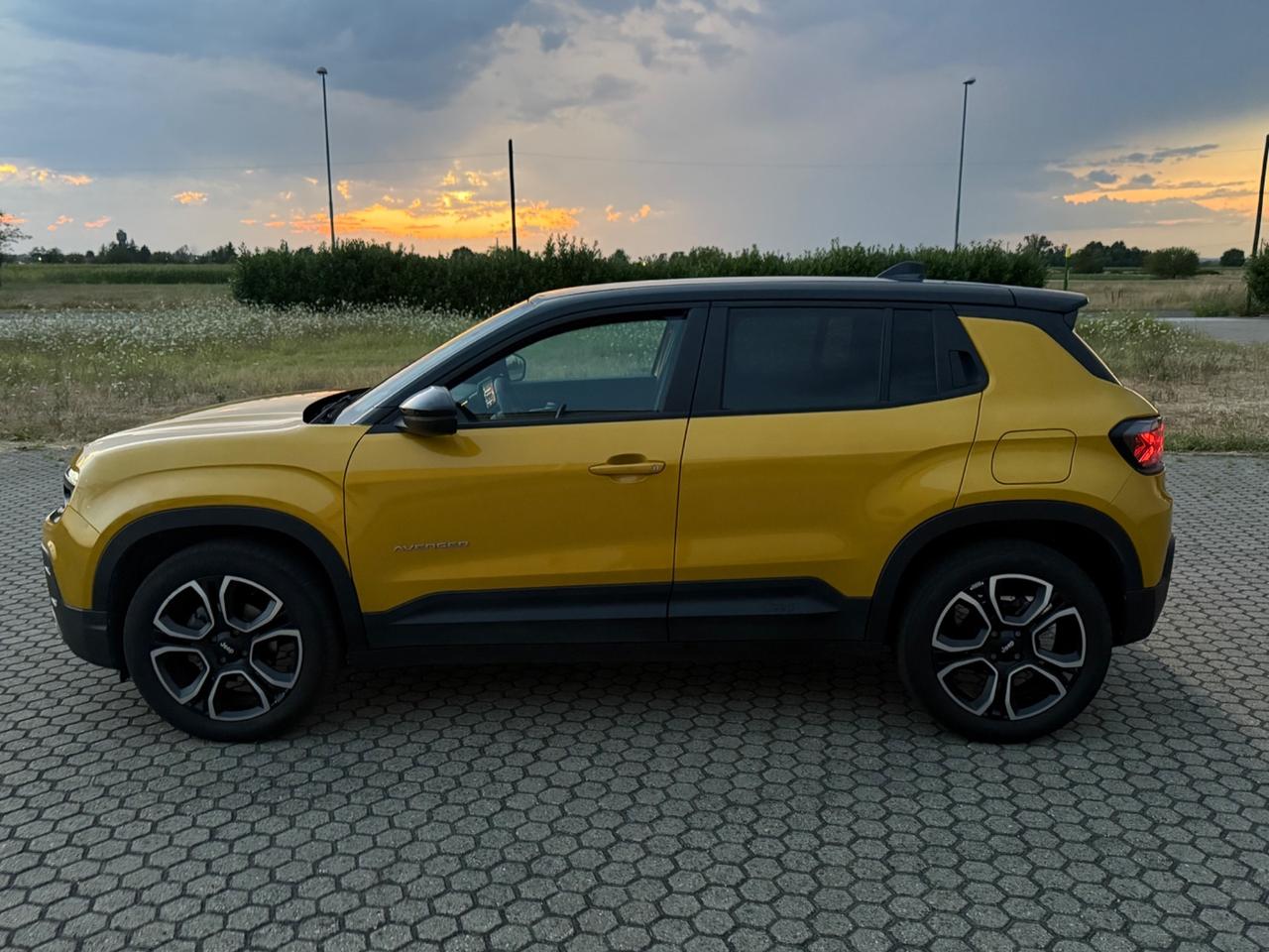 Jeep Avenger 1.2 Turbo 100 CV Summit