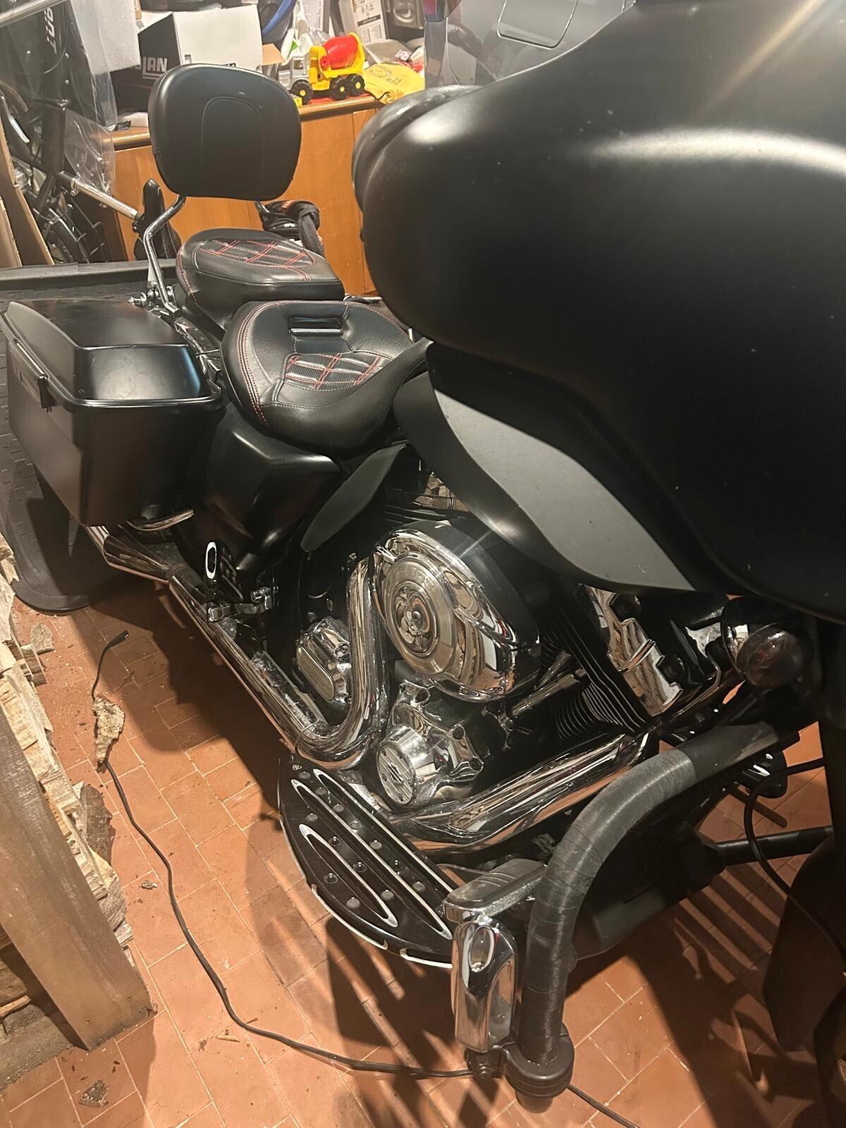 Harley-davidson FLHX Street Glide Touring