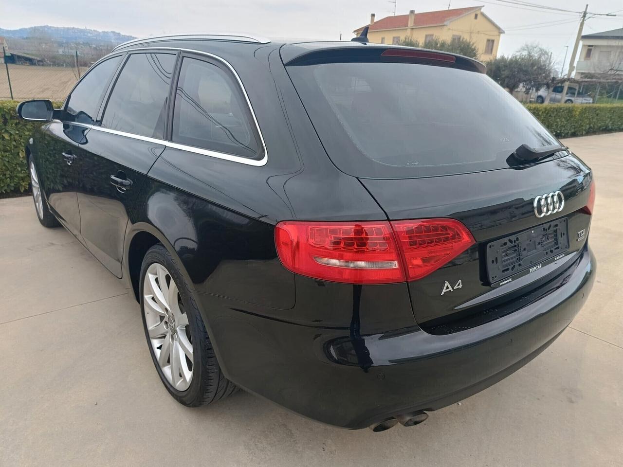 Audi A4 Avant 2.0 TDI Sportpaket 4X4 Navi Xeno Pelle