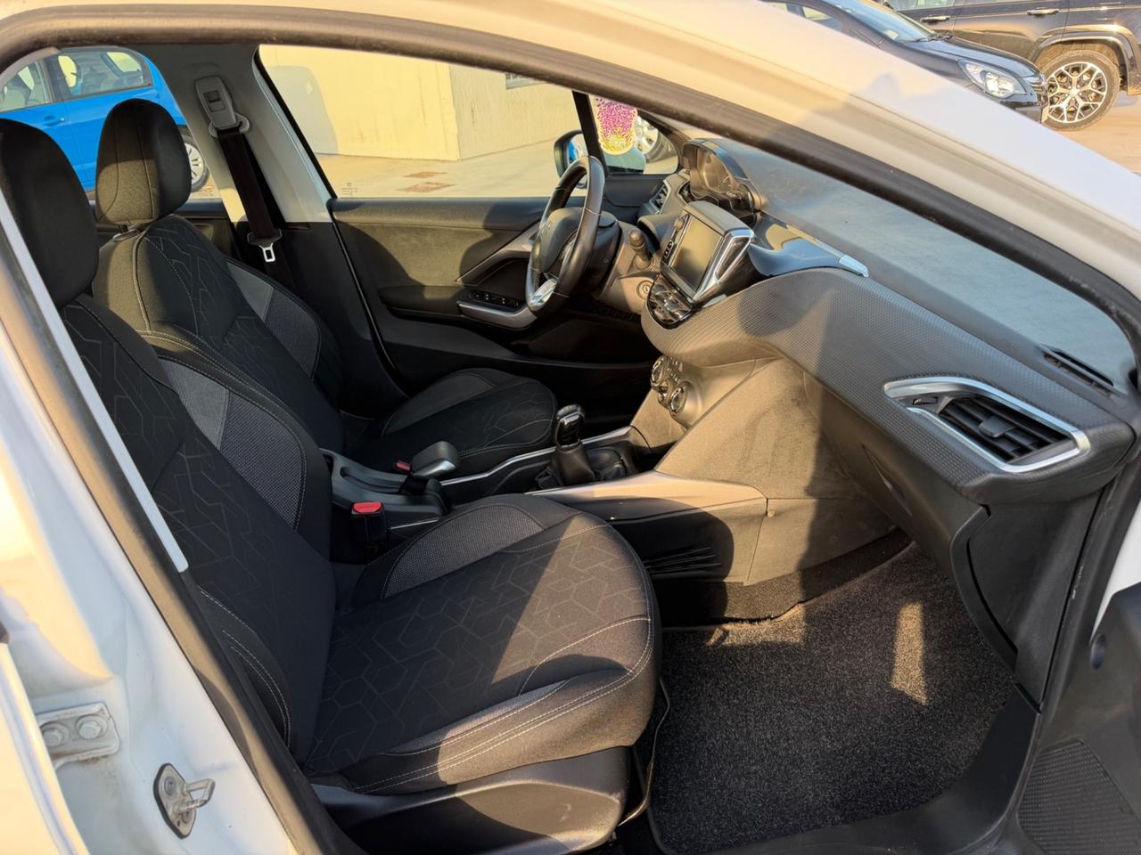 Peugeot 2008 1.2 benzina 82Cv Active 2018
