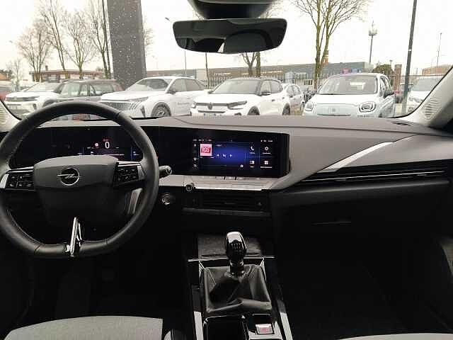 Opel Astra Berlina 1.2 Benzina 130cv ELEGANCE AZIENDALE