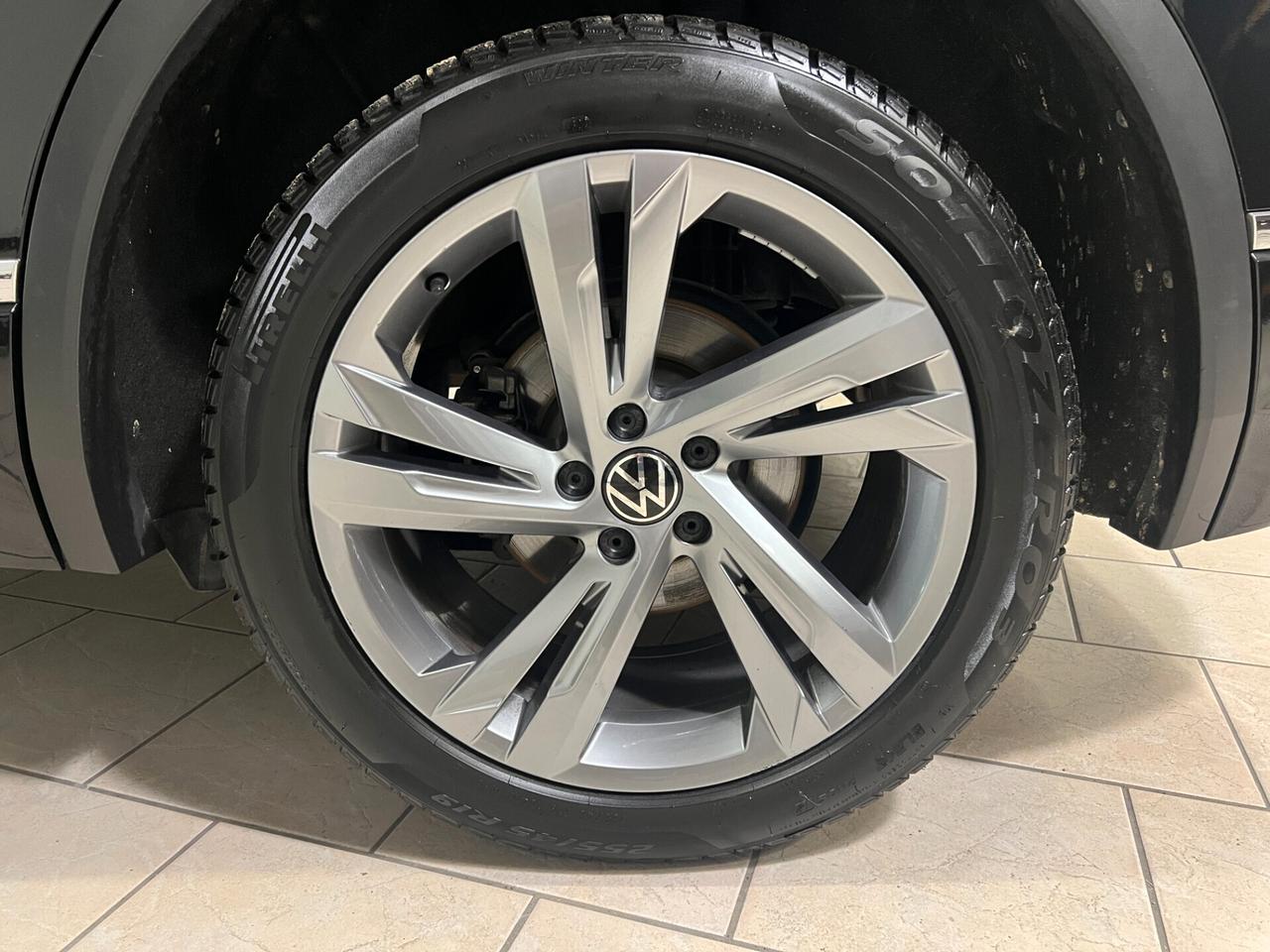 Volkswagen Tiguan 2.0 TDI 150CV 4MOT R-Line AMBIENT