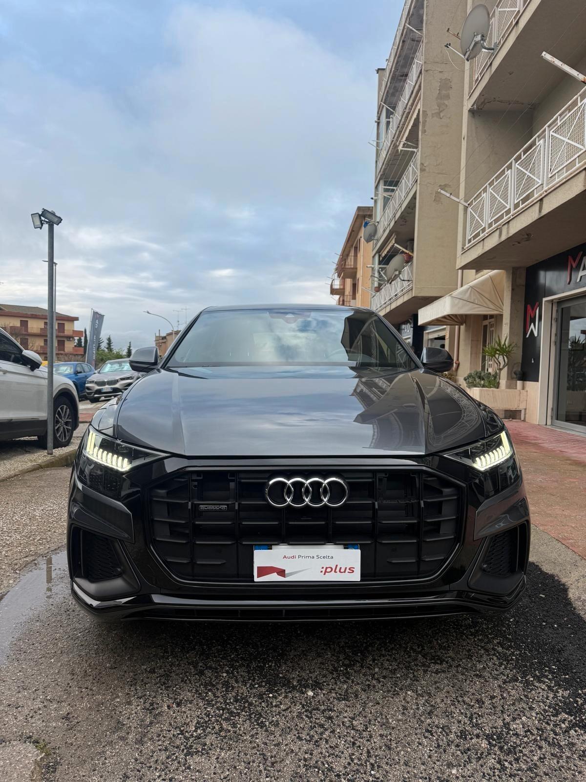 Audi Q8 50 TDI 286 CV quattro S-line