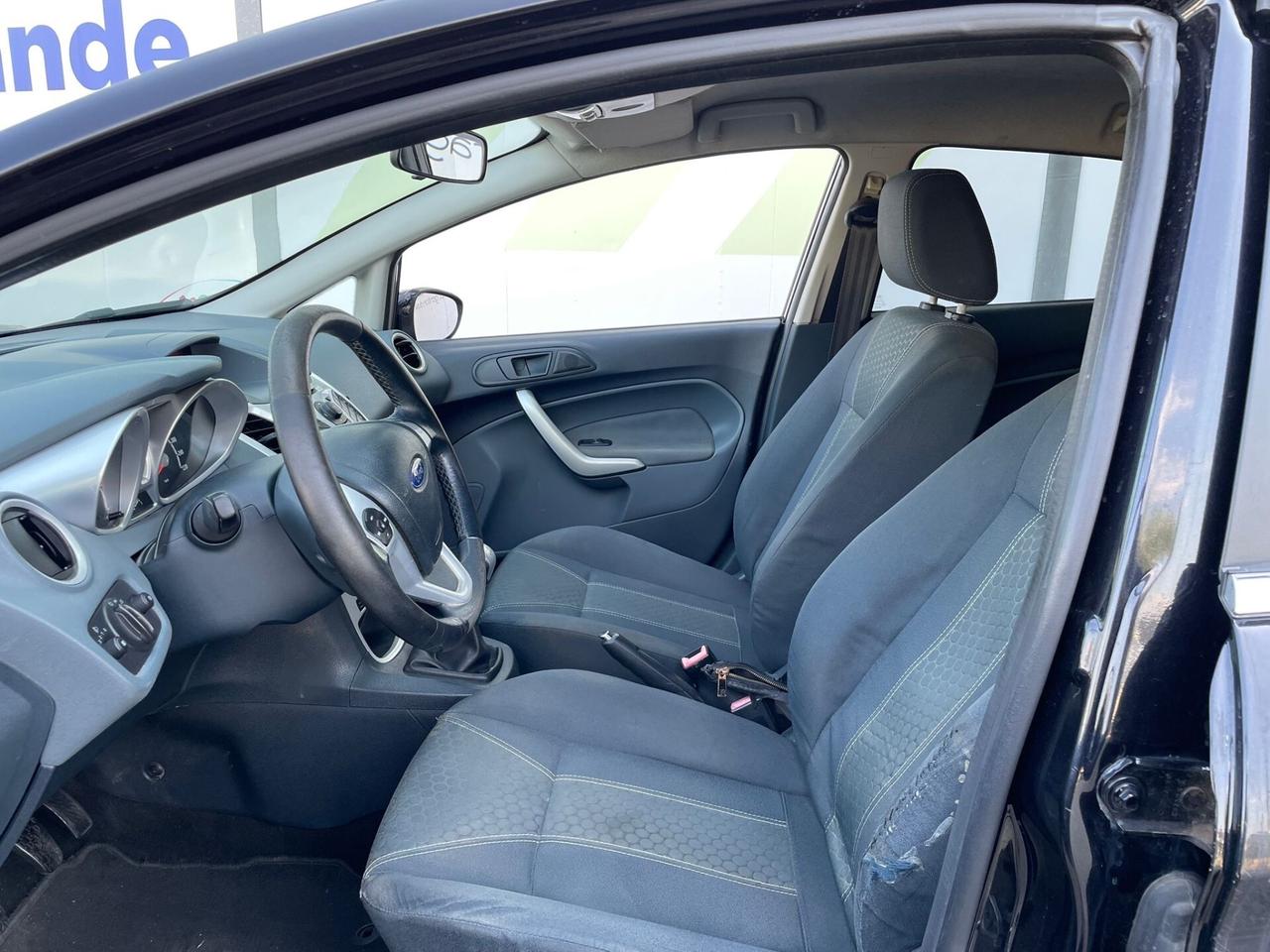 Ford Fiesta 1.4 5 porte Bz.- GPL Titanium IN OTTIME CONDIZIONI