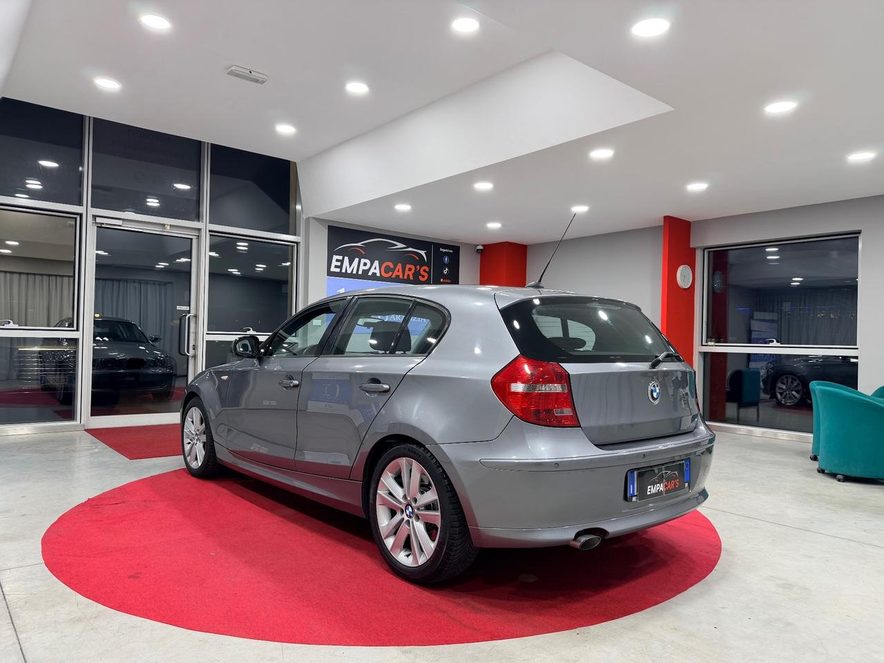 Bmw 118 118d 2.0 143CV cat 5 porte Attiva AUTOMATICA OK NEOPATENTATI