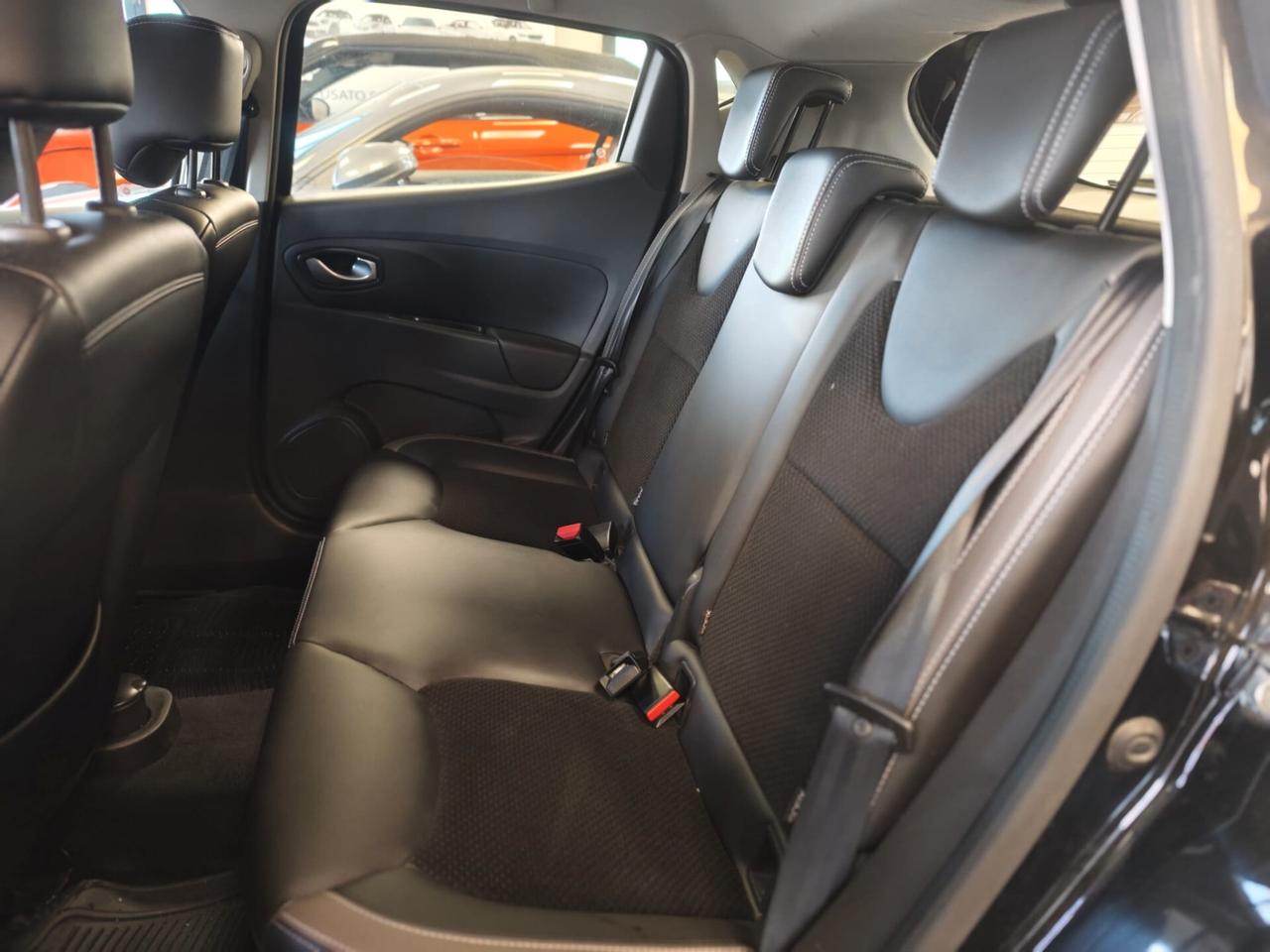 Renault Clio dCi 8V 90 CV EDC Start&Stop 5 porte Energy Duel