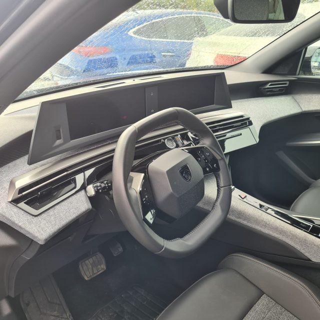 PEUGEOT 3008 Hybrid 136 e-DCS6 Allure