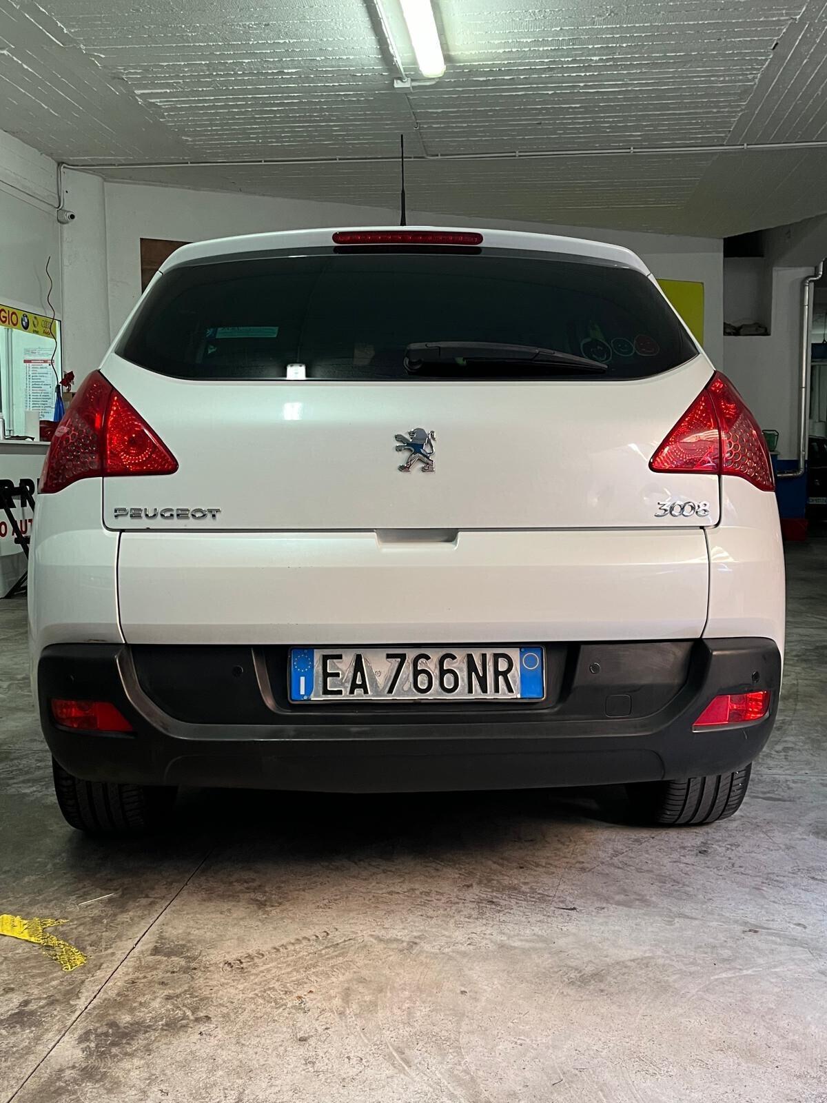 Peugeot 3008 1.6 HDi 110CV cambio robotizzato Premium