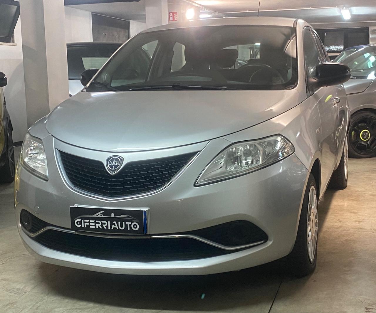 Lancia Ypsilon 1.2 69 CV 5 porte Silver