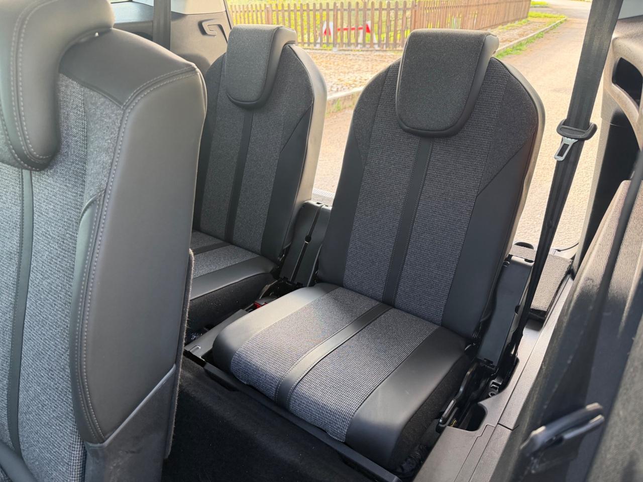 Peugeot 5008 BlueHDi 130 S&S EAT8 Allure 7p