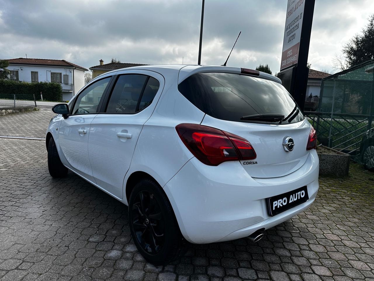 Opel Corsa 1.4 90CV GPL Tech 5 porte b-Color