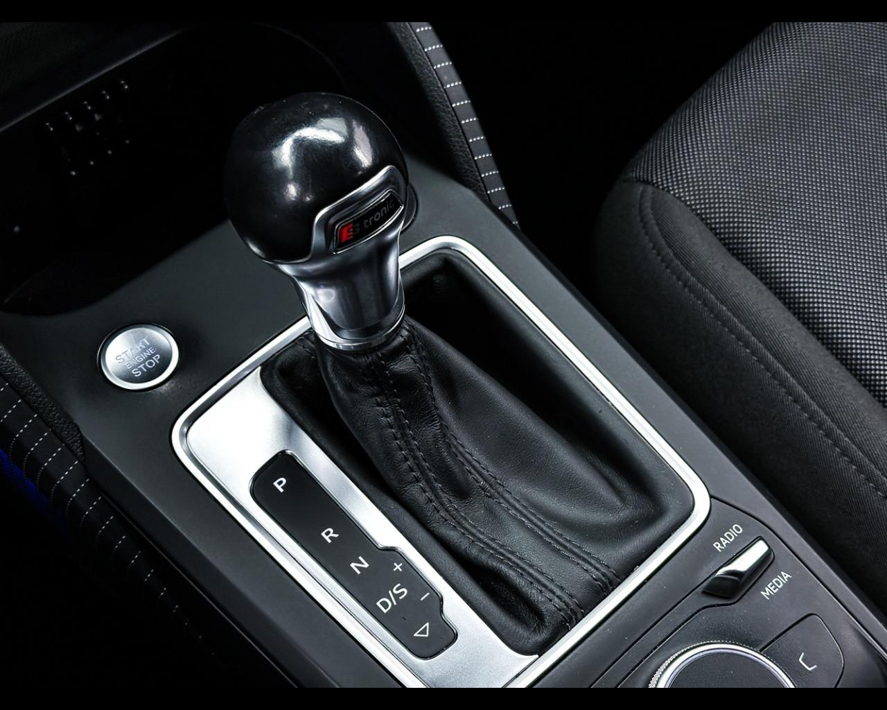 AUDI Q2 - Q2 2.0 TDI quattro S tronic Sport