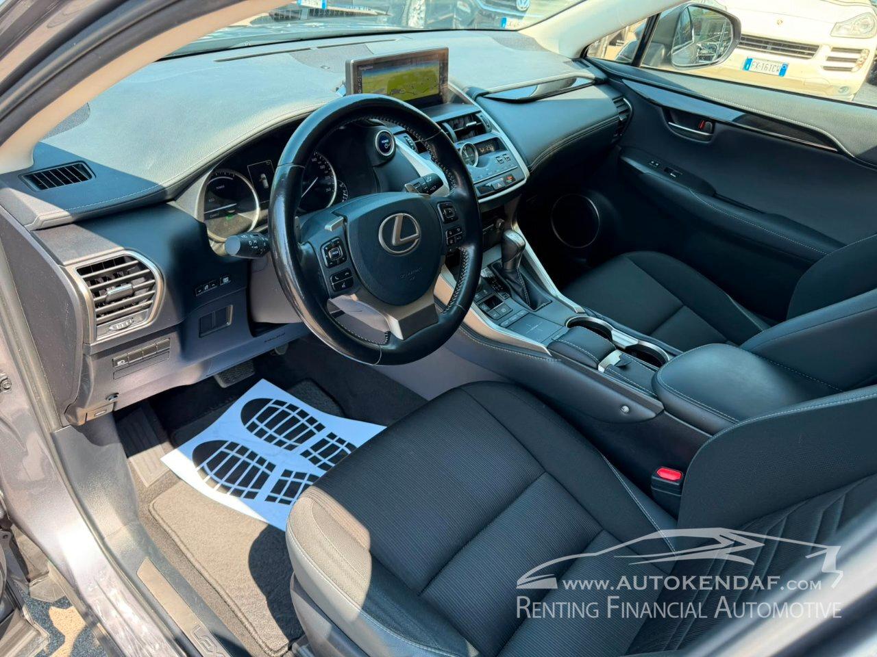 Lexus NX 300h 2.5 Executive 4wd cvt