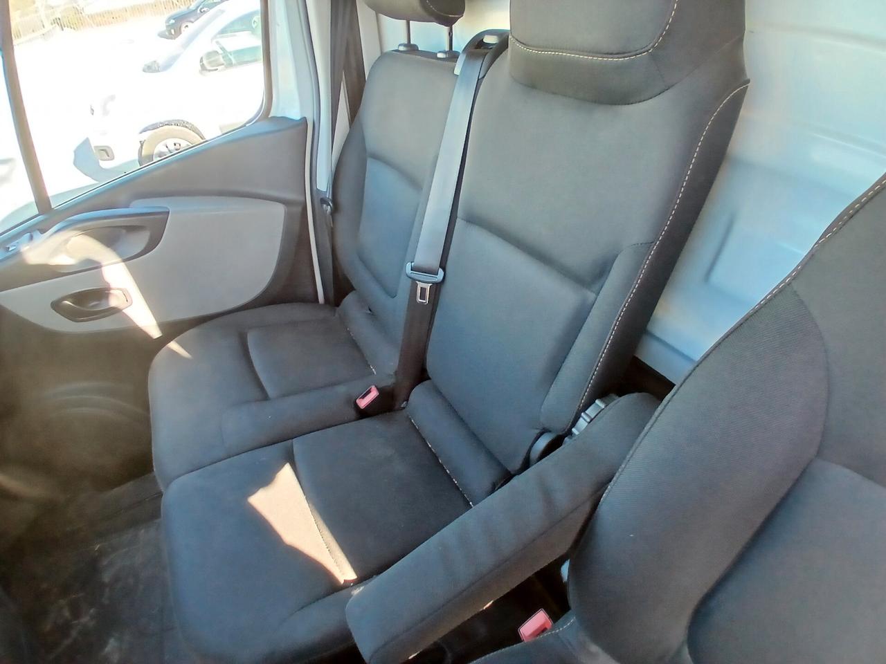 Renault TRAFIC 1.6 DCI 120 CV 2016 3 POSTI