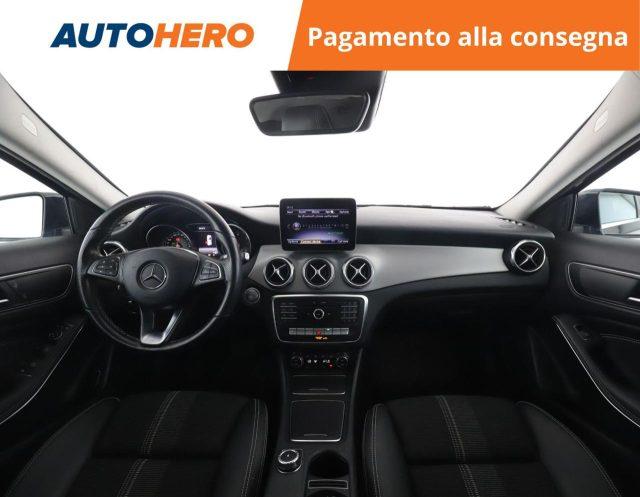MERCEDES-BENZ GLA 200 d Automatic Sport