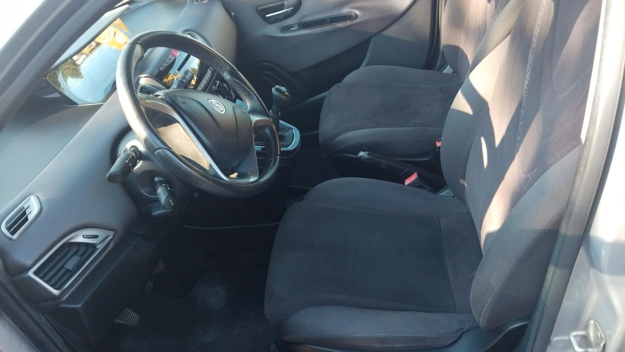 Lancia Ypsilon 1.3 MJT 16V 95 CV 5 porte S&S Platinum