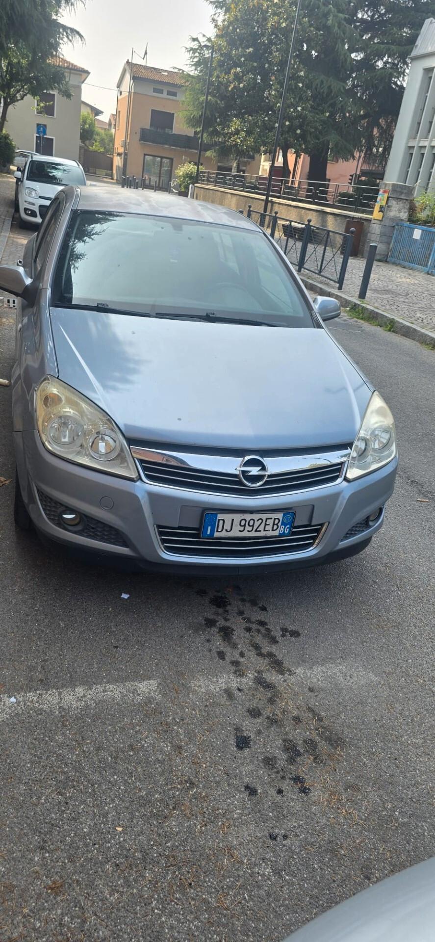 Opel Astra 1.7CDTI OK NEOPATENTATI