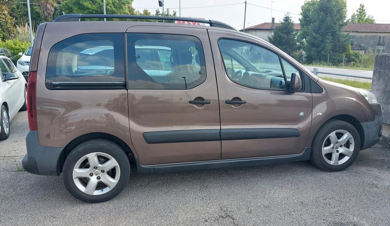 Peugeot Partner 1.6 Diesel 7 posti Neopatentati