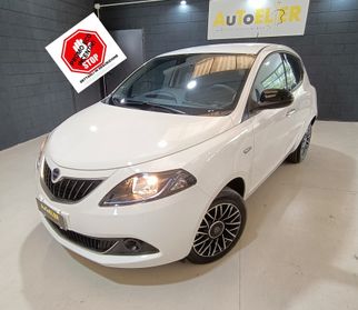 Lancia Ypsilon 1.0 FireFly 5 porte S&S Hybrid Platino