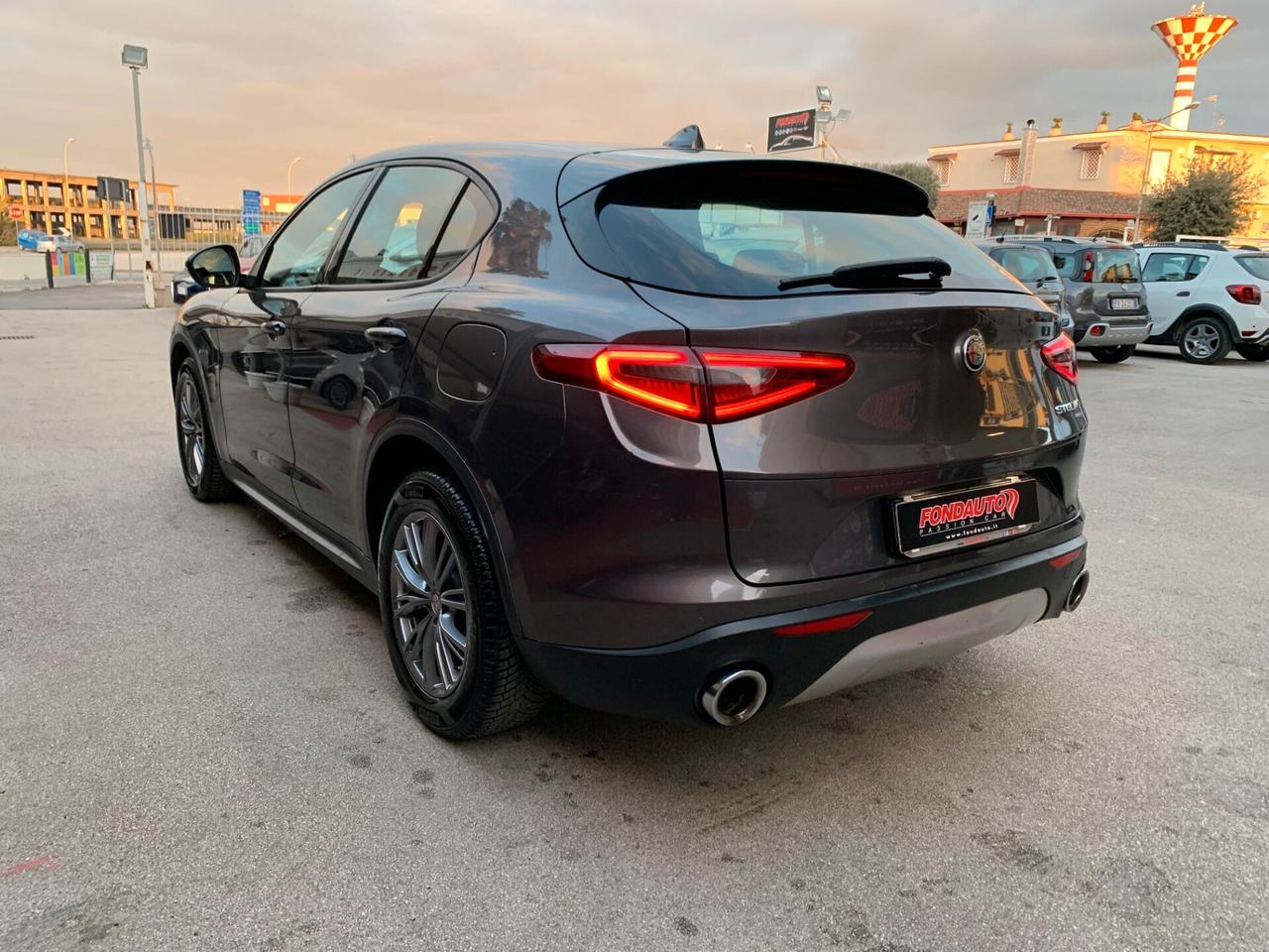 Alfa Romeo Stelvio 2.2 Turbodiesel 160 CV AT8 RWD Business