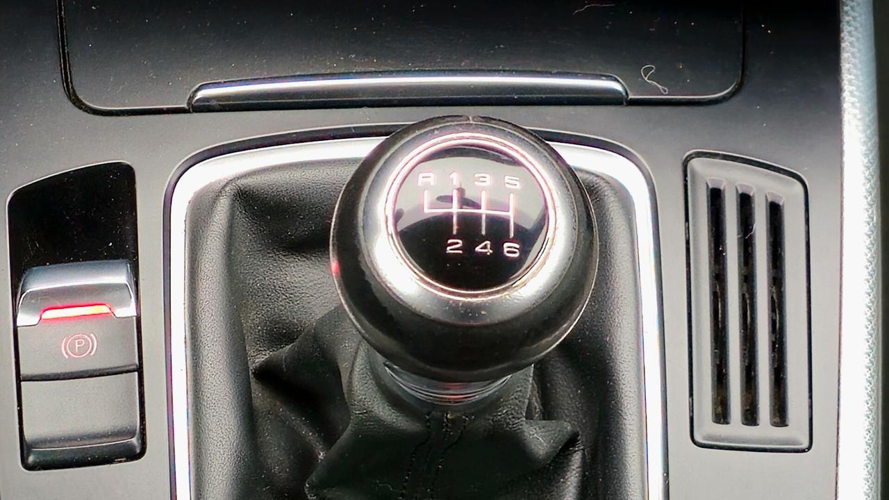 Audi A5 2.7 v6 cambio manuale unico proprietario garantita 12 mesi