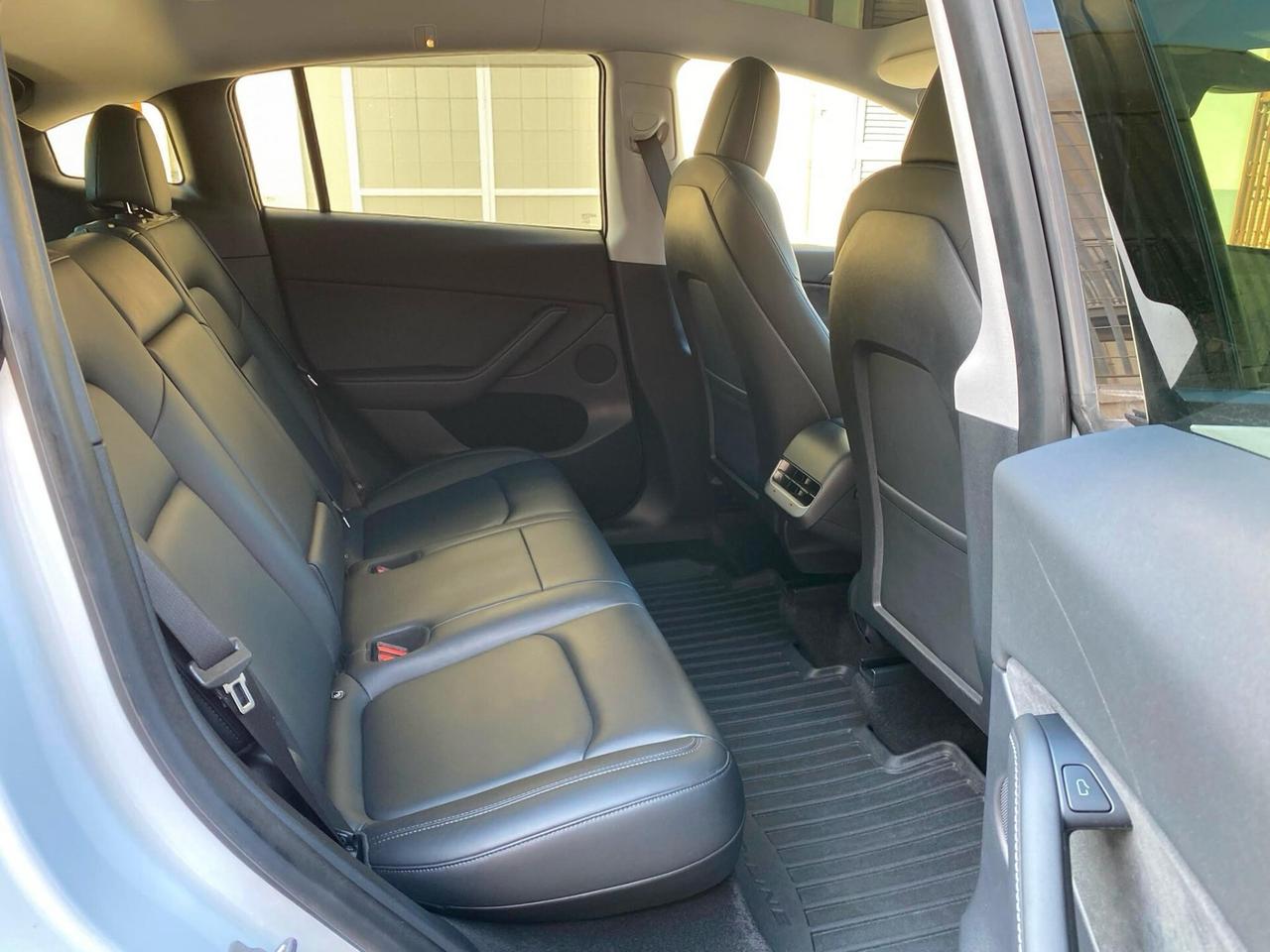 TESLA MODEL Y Dual Motor LONG RANGE AWD 2022