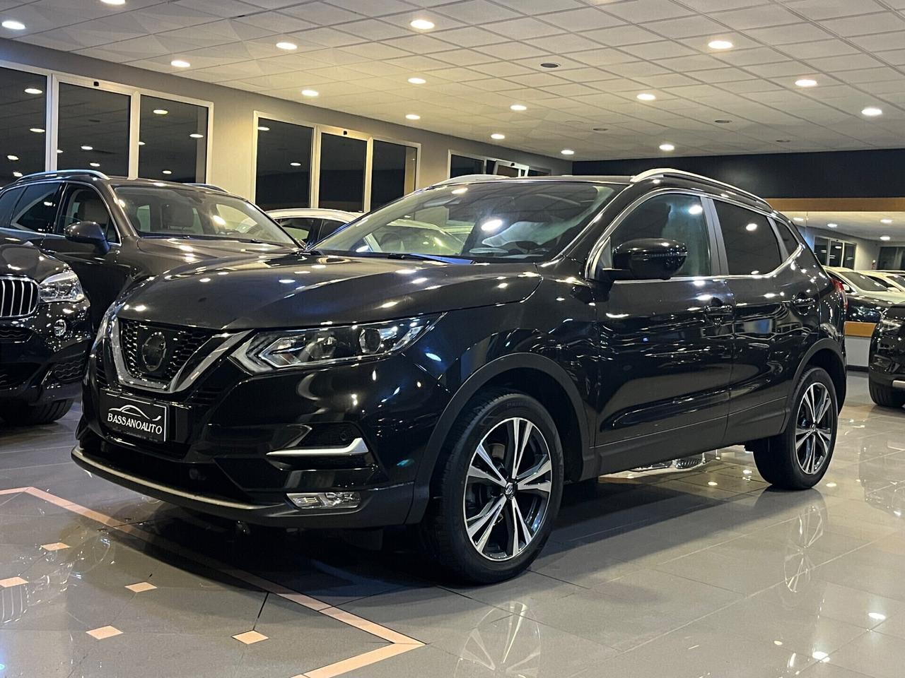 Nissan Qashqai 1.5 dci Tekna 110cv TETTO VIDECAMERA 360 !!