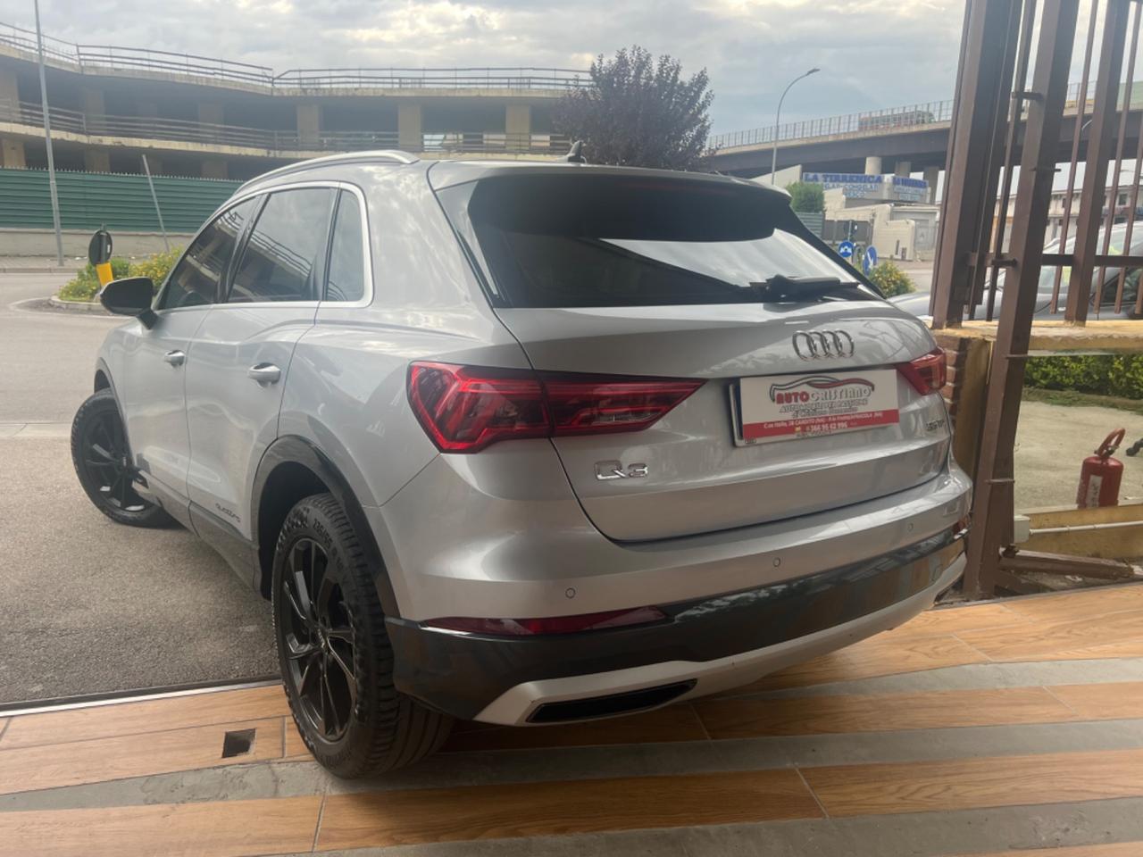 Audi Q3 35 TDI S tronic Business