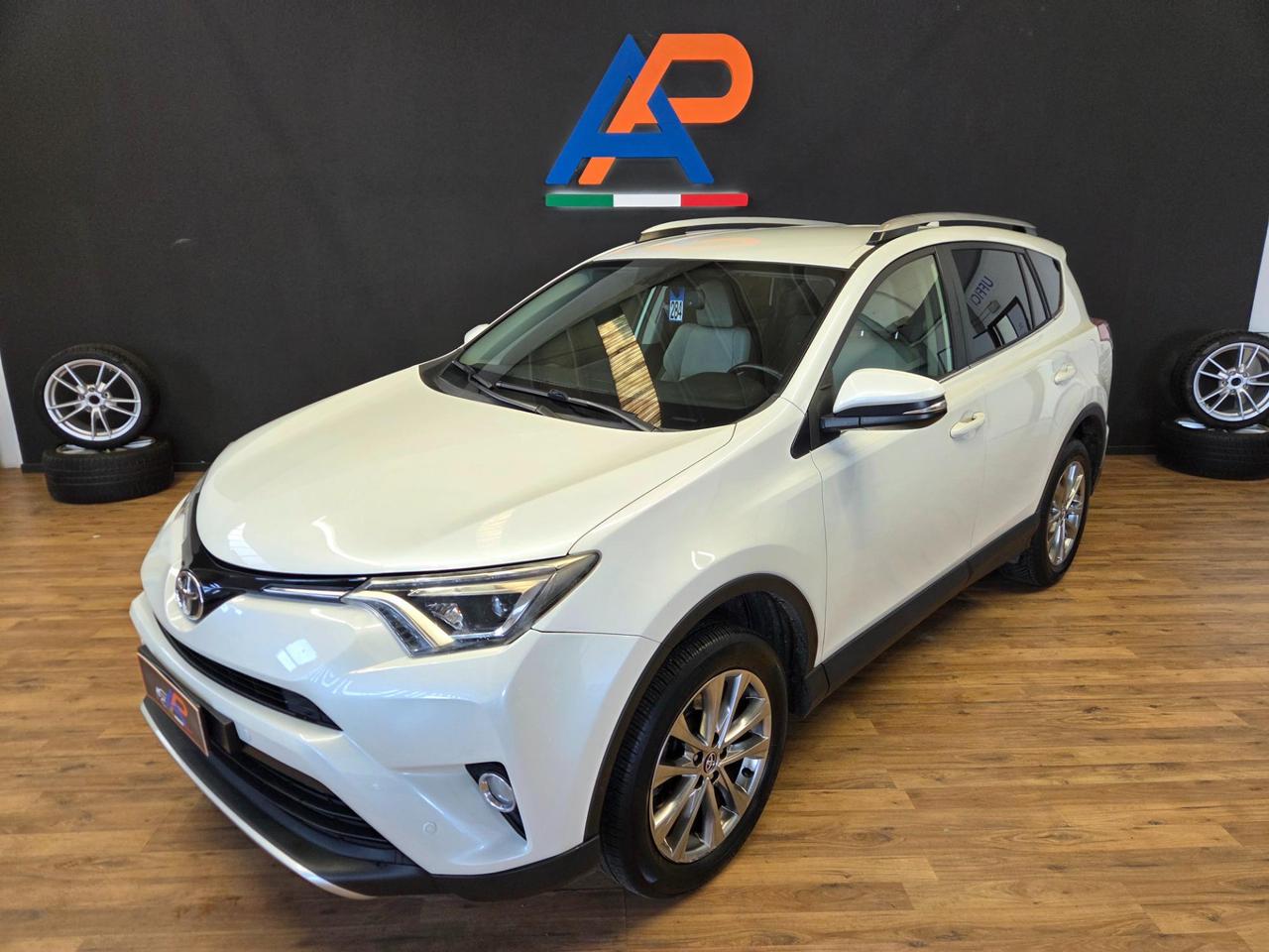 Toyota RAV4 5 Porte Rav4 2.0 d-4d Lounge 2wd mt