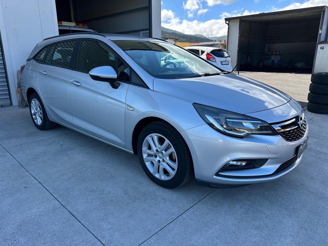 Opel Astra 1.6 CDTi 110CV Start&Stop Sports Tourer Business
