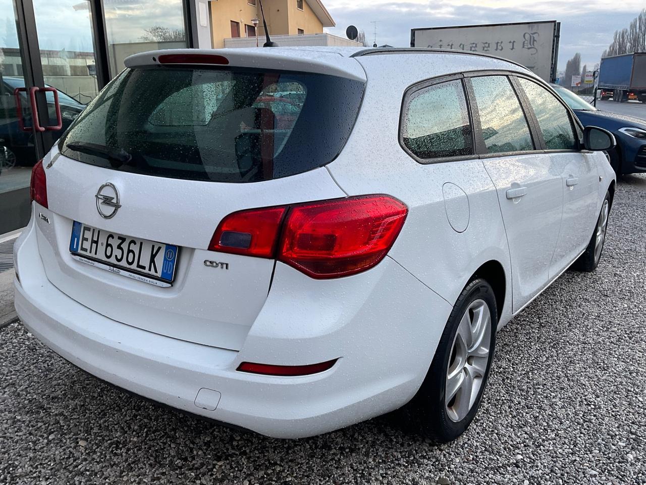 Opel Astra 1.7 CDTI 125CV Sports Tourer Cosmo