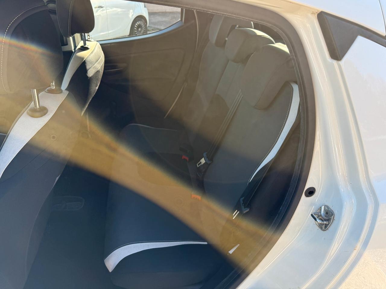 Lancia Ypsilon 1.2 69 CV Elefantino 65.000 KM