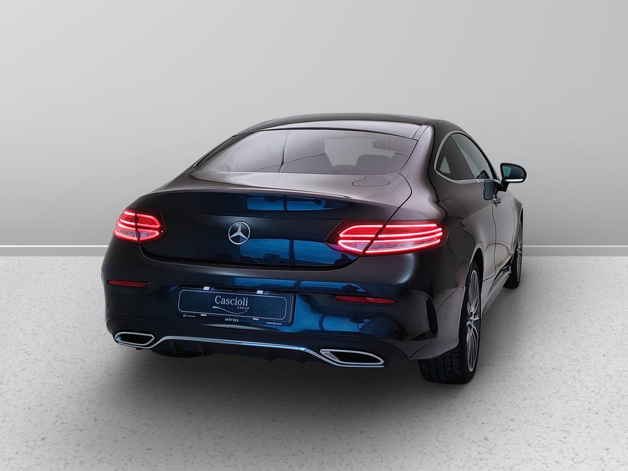 Mercedes-Benz Classe C-C205 2018 Coupe - C Coupe 220 d Premium Plus 4matic auto