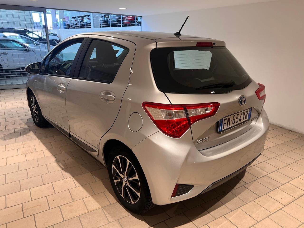 Toyota Yaris 1.5 Hybrid 5 porte Cool 2018