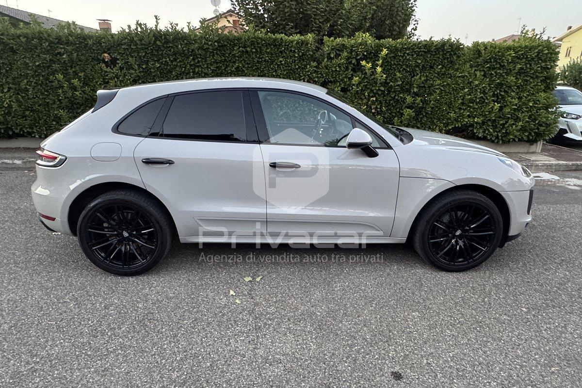 PORSCHE Macan 2.0