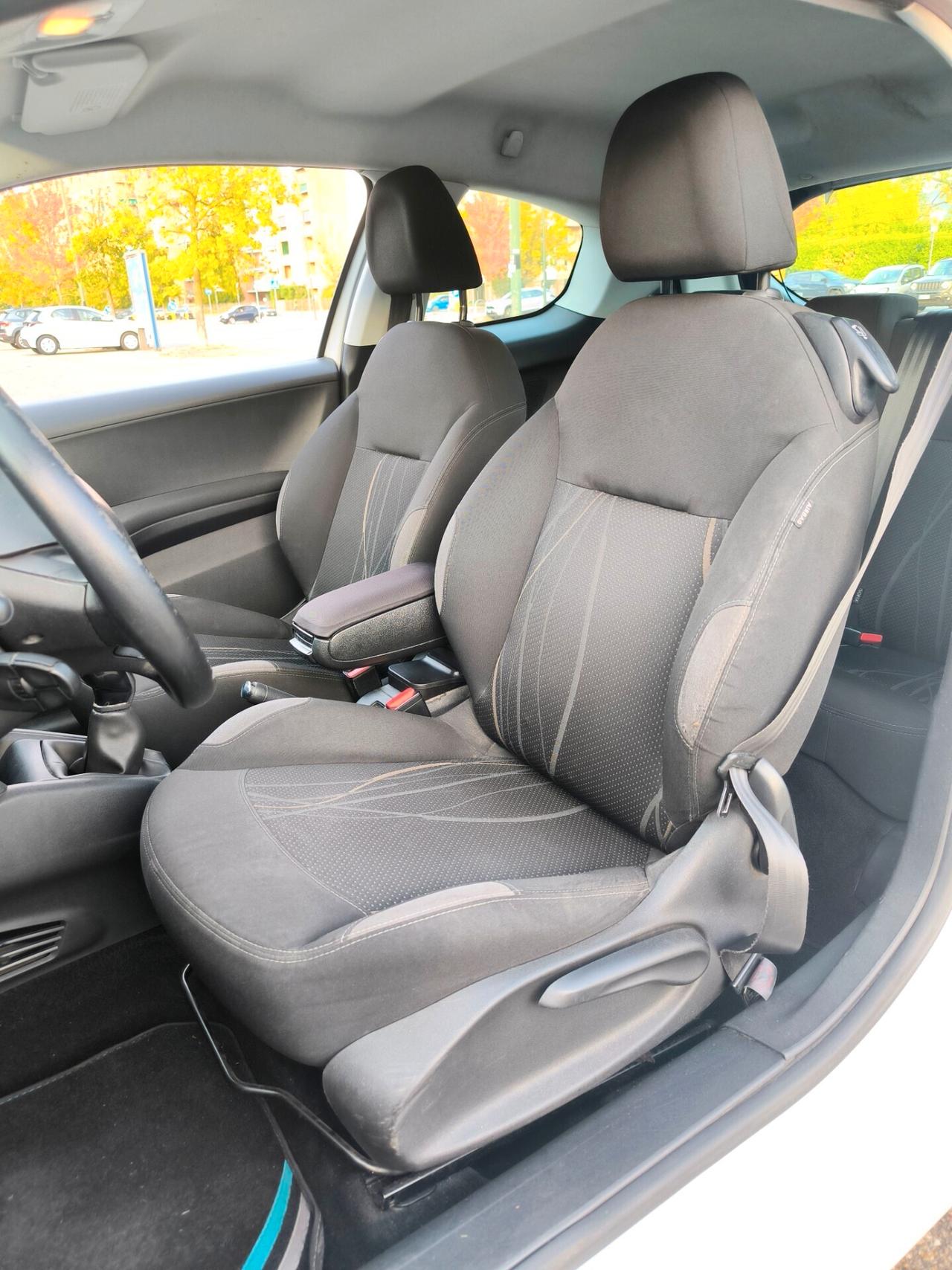 Peugeot 208 1o Serie 1.2VTI 82CV 3P Allure