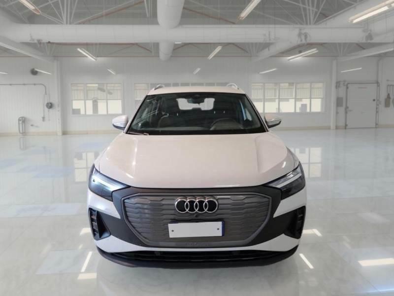 AUDI Q4 E-TRON 35 e-tron Business