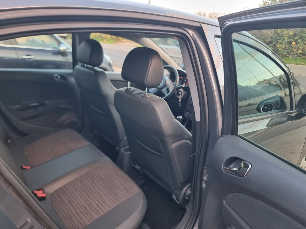 Opel Corsa 1.2 85CV 5 porte GPL-TECH Edition