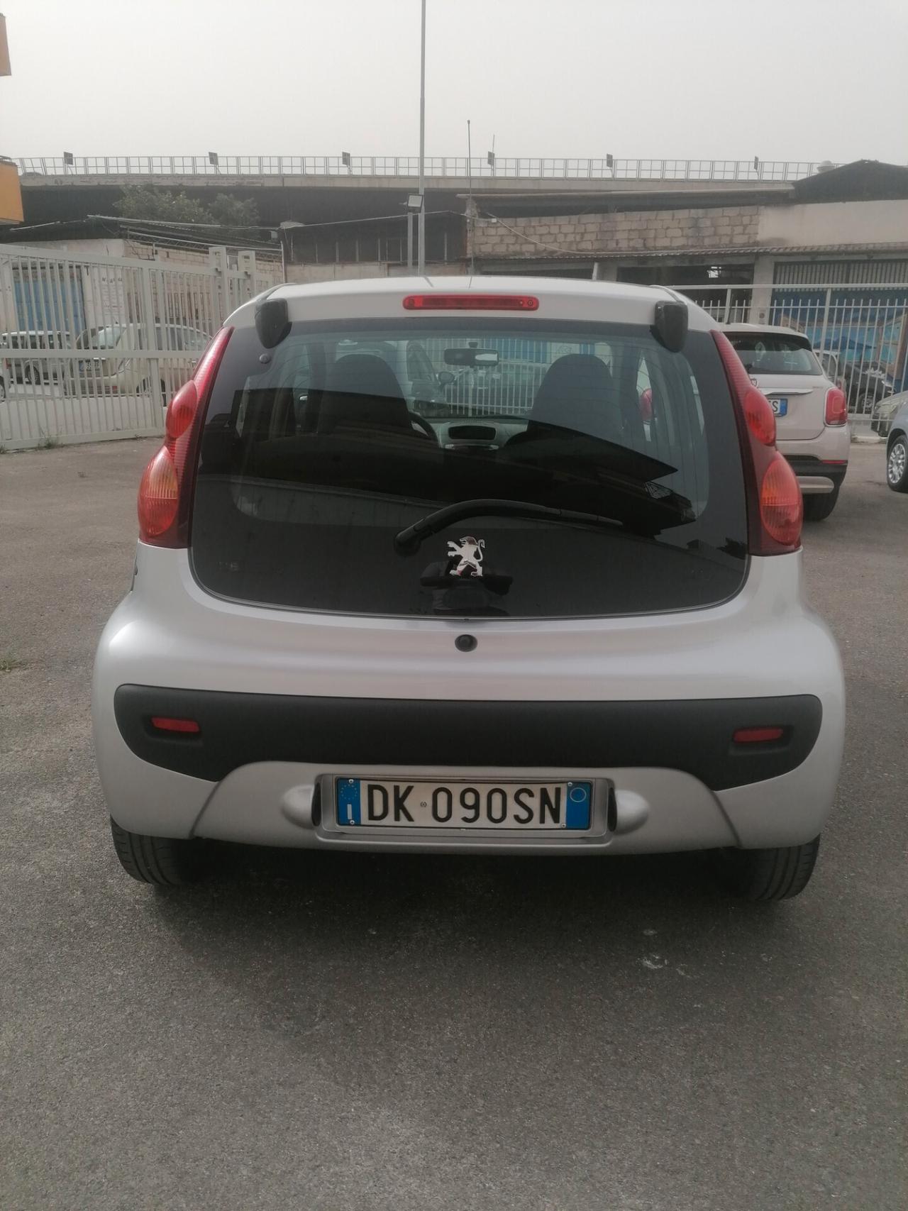 Peugeot 107 1.0 68CV 5p. Desir
