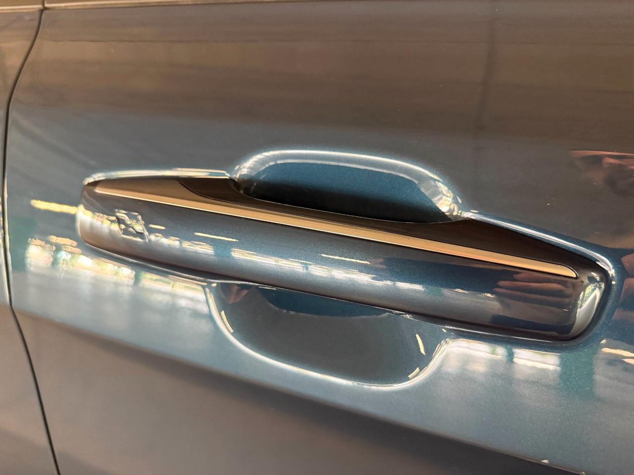 Lynk&co 01 PHEV More