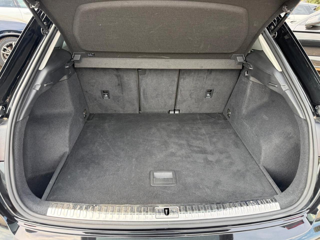Audi Q3 40 TDI 190cv quattro S tronic line edition Nero Mhytos