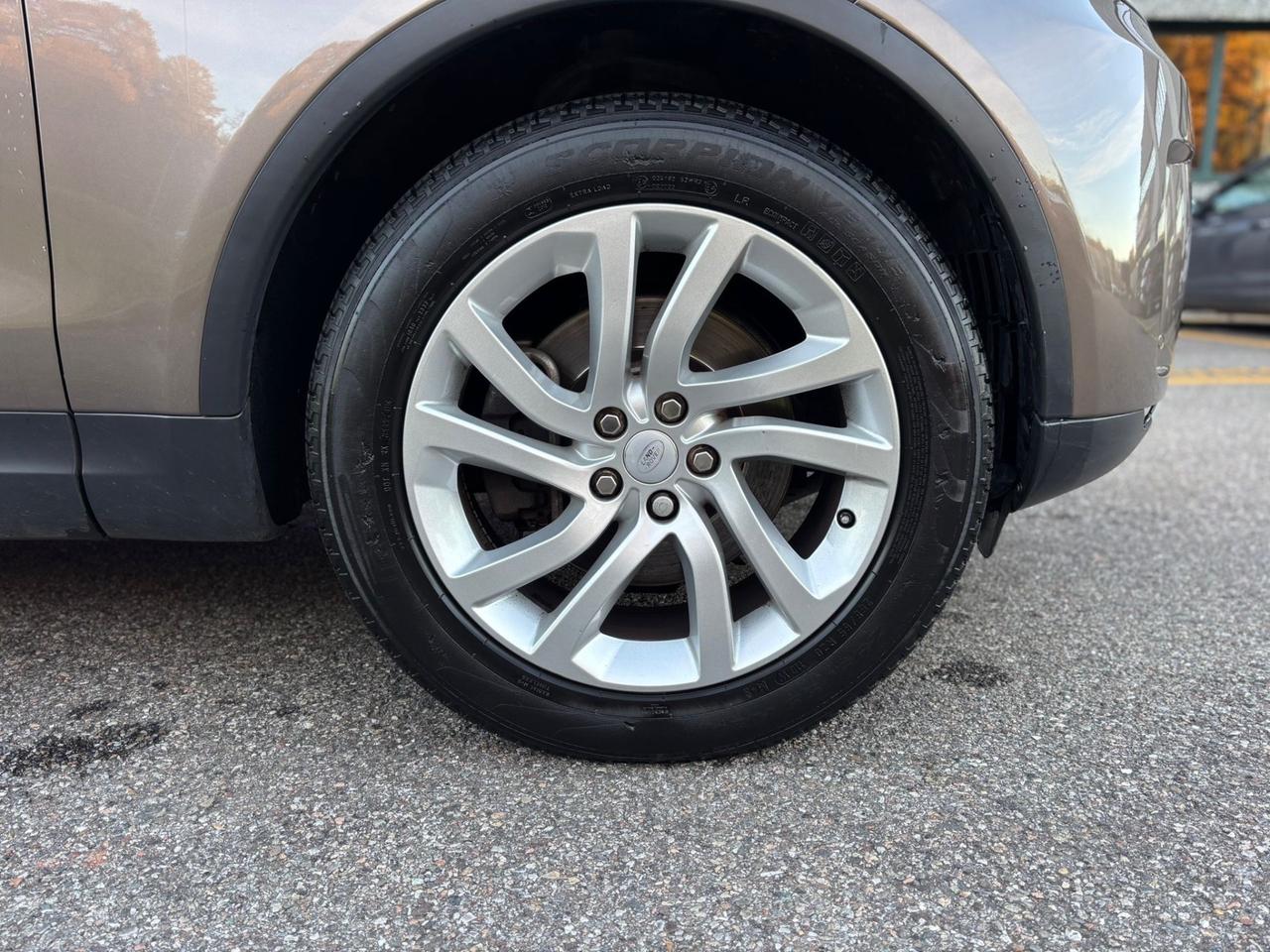 Land Rover Discovery5 “7POSTI” 2.0 SD4 240 CV HSE Luxury