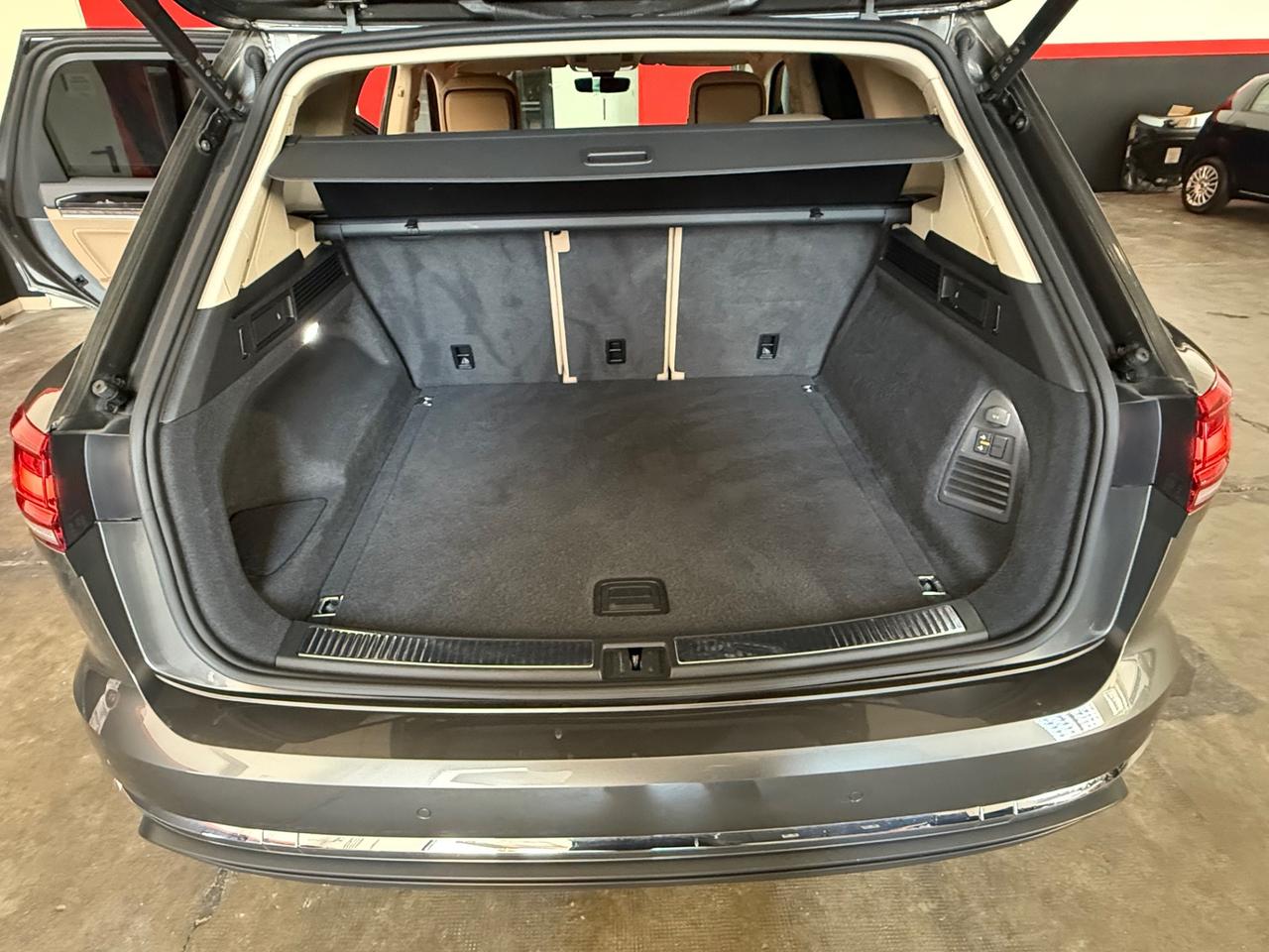 Volkswagen Touareg 3.0 V6 TDI SCR Atmosphere
