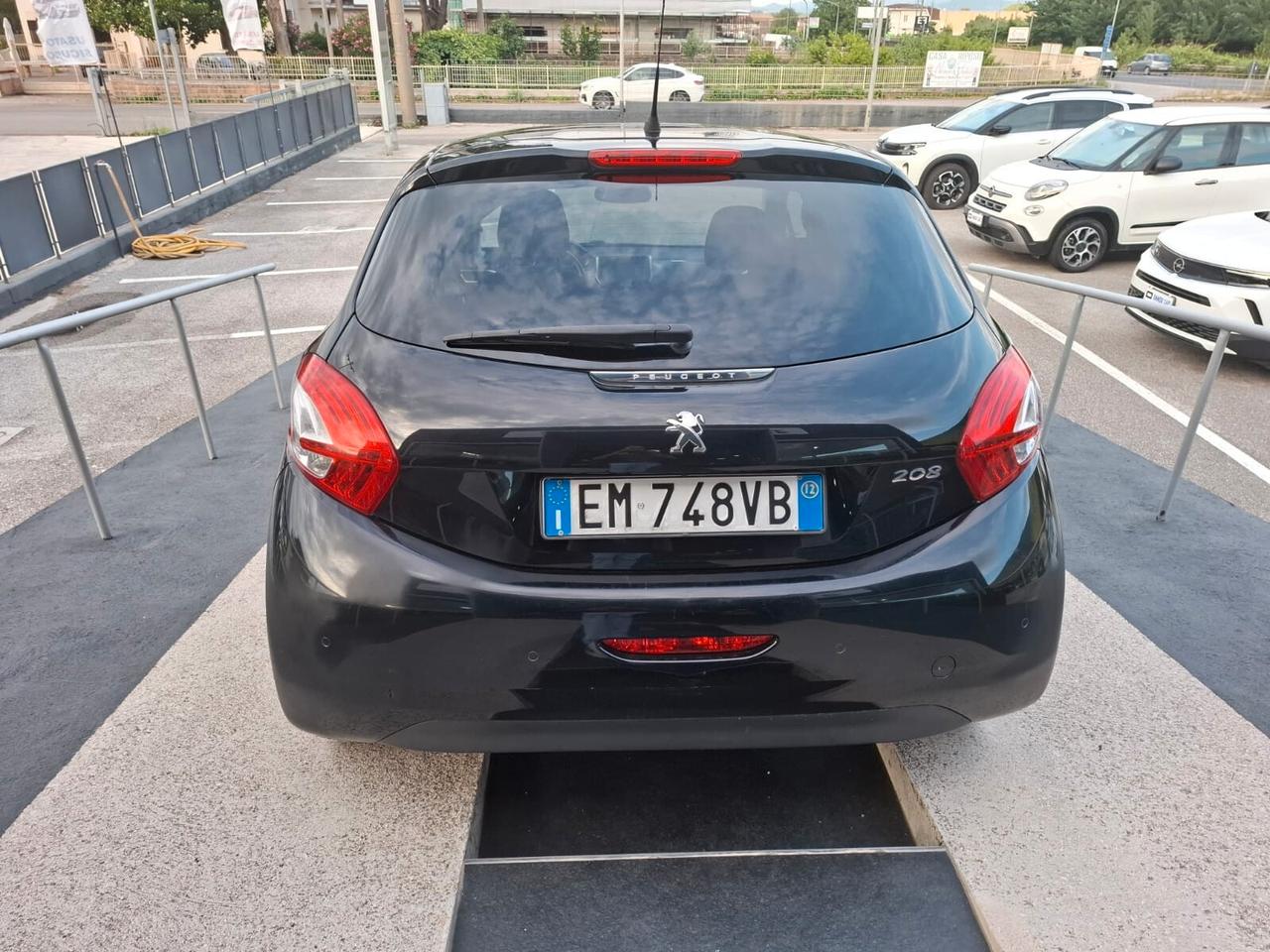 PEUGEOT 208 1.4 DIESEL 68 CV ALLURE