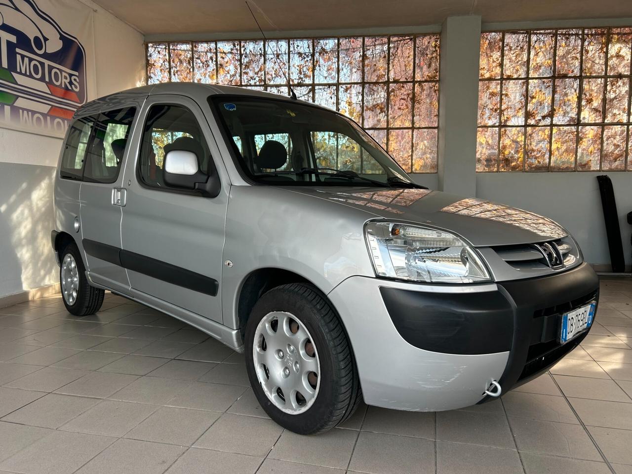 Peugeot Ranch 1.6 HDi 5p. Lee 5 POSTI VETTURA
